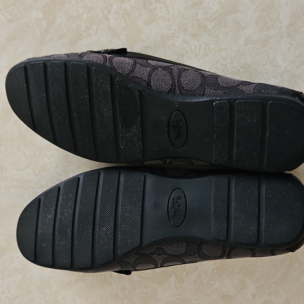 Coach "Olive" Signature Monogram Loafers. Size 8B. - Picture 10 of 12